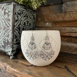 Silpada Sterling Silver Filigree Flamenco Flare Chandelier Earrings W2949